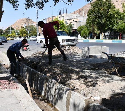 اصلاح جداول کانال های سطح شهر توسط شهرداری ماکو